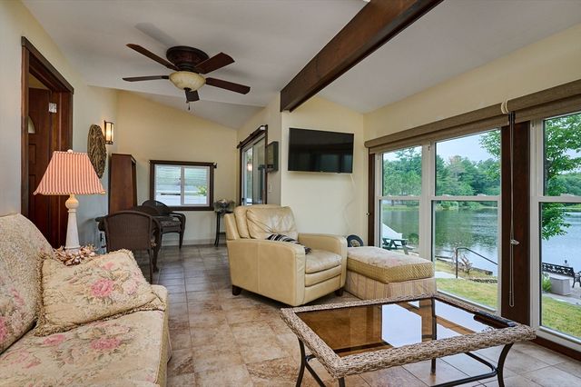 238 Dox Rd, Westfield, MA 01085