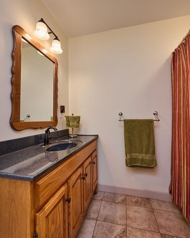 238 Dox Rd, Westfield, MA 01085