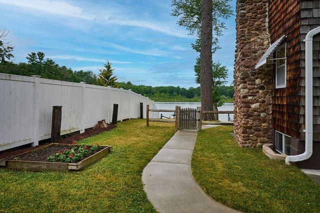 238 Dox Rd, Westfield, MA 01085