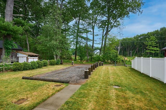 238 Dox Rd, Westfield, MA 01085