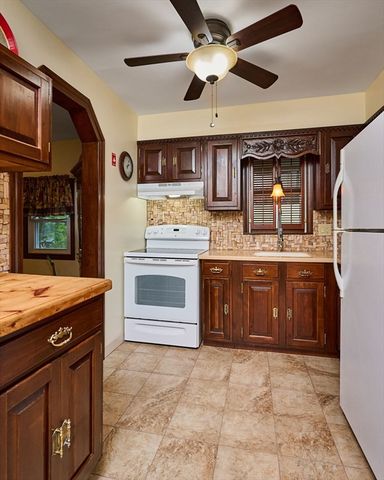 238 Dox Rd, Westfield, MA 01085