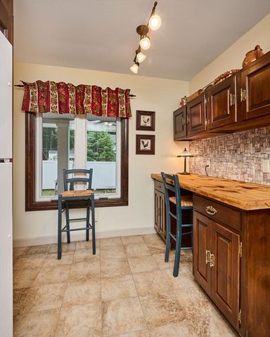 238 Dox Rd, Westfield, MA 01085