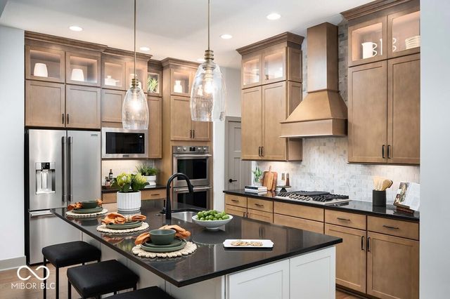 6070 Salisbury Street, Zionsville, IN 46077