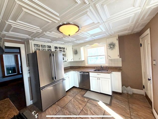 318 N 3rd Street, Fort Atkinson, WI 53538