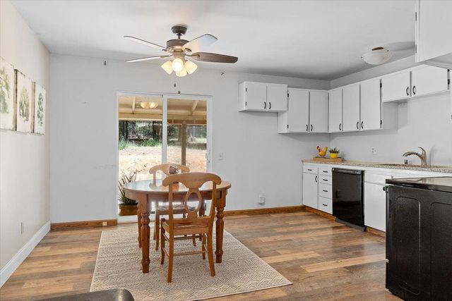 2210 Pinewood Ln, Pollock Pines, CA 95726