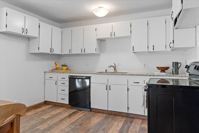 2210 Pinewood Ln, Pollock Pines, CA 95726