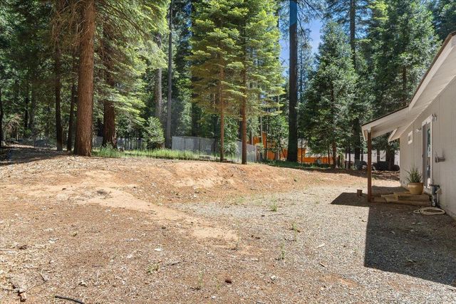 2210 Pinewood Ln, Pollock Pines, CA 95726