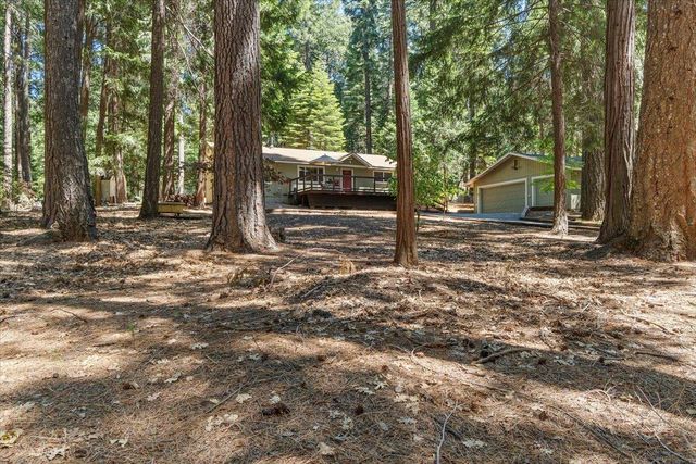 2210 Pinewood Ln, Pollock Pines, CA 95726