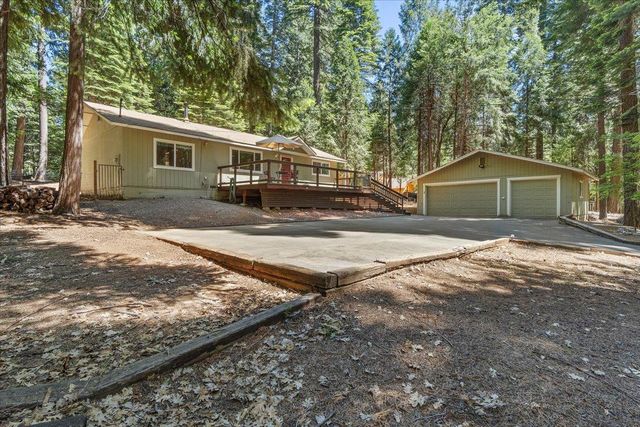 2210 Pinewood Ln, Pollock Pines, CA 95726