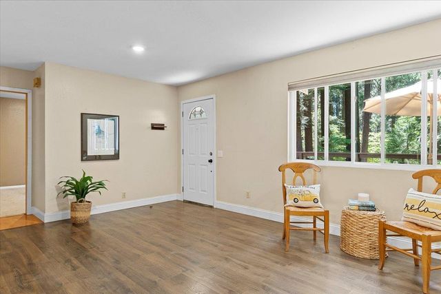 2210 Pinewood Ln, Pollock Pines, CA 95726