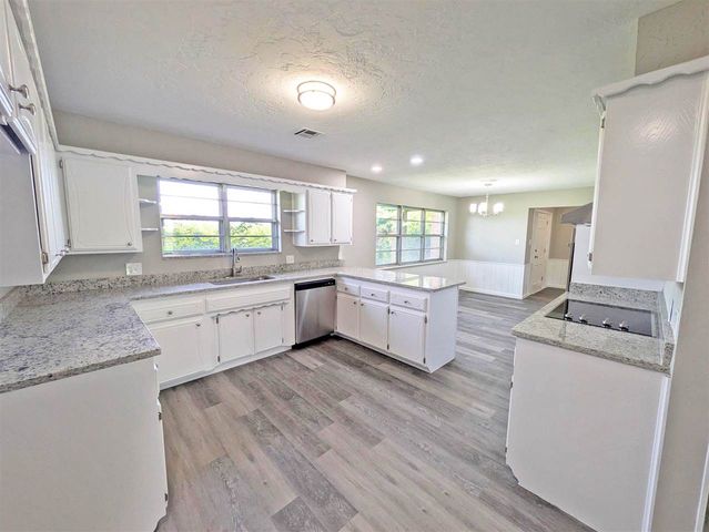 6903 SE Bishop Rd, Lawton, OK 73501