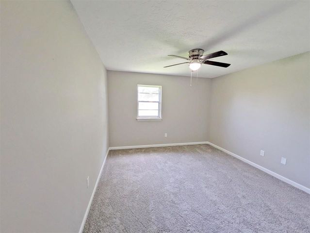 6903 SE Bishop Rd, Lawton, OK 73501