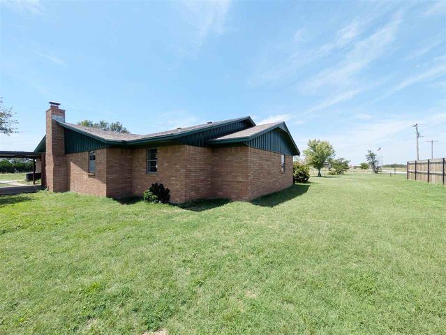 6903 SE Bishop Rd, Lawton, OK 73501