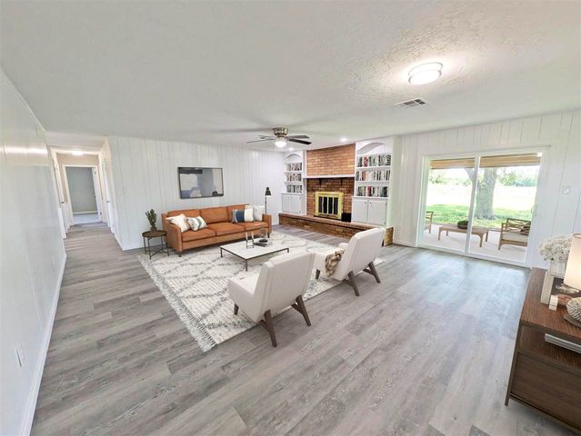 6903 SE Bishop Rd, Lawton, OK 73501