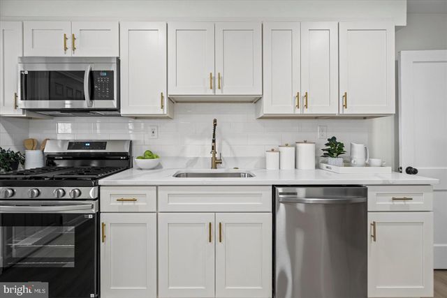 3555 ELMORA AVE, Baltimore, MD 21213