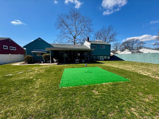 1327 Brooklyn Boulevard, Bay Shore, NY 11706