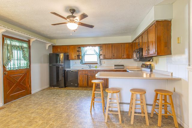 320 Cravens Hollow Road, Liberty, KY 42539