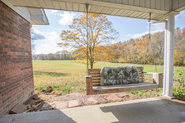 320 Cravens Hollow Road, Liberty, KY 42539