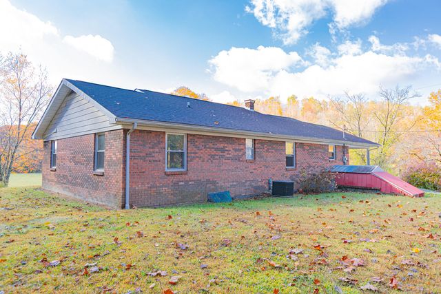 320 Cravens Hollow Road, Liberty, KY 42539