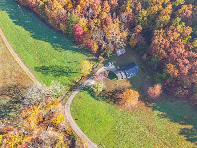 320 Cravens Hollow Road, Liberty, KY 42539