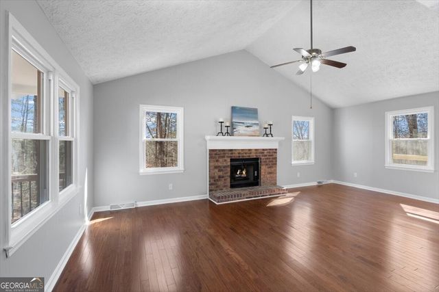 11 Ridgeview Drive SE, Silver Creek, GA 30173