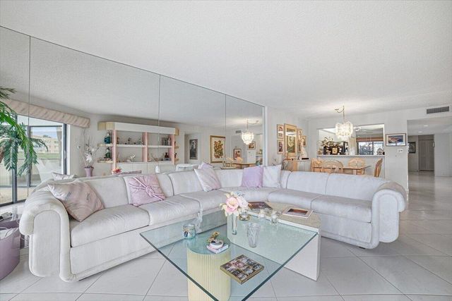 7501 Fairfax Drive, Tamarac, FL 33321