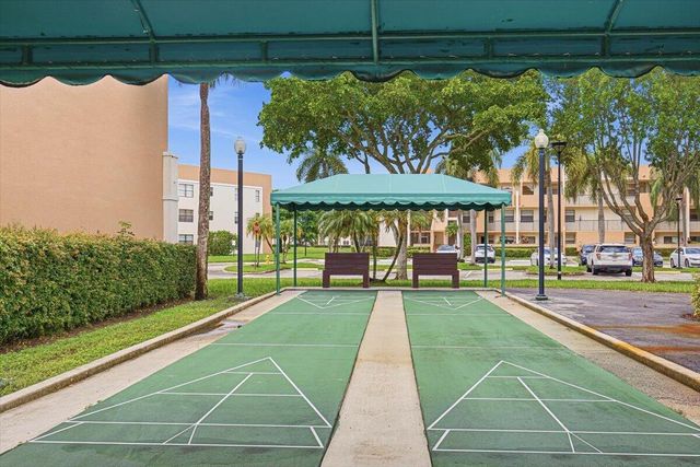 7501 Fairfax Drive, Tamarac, FL 33321