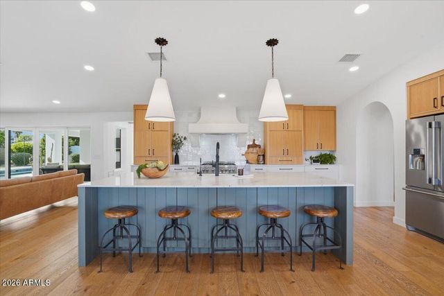 180 E BIRD Lane, Litchfield Park, AZ 85340
