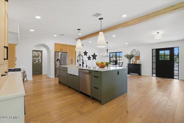 180 E BIRD Lane, Litchfield Park, AZ 85340