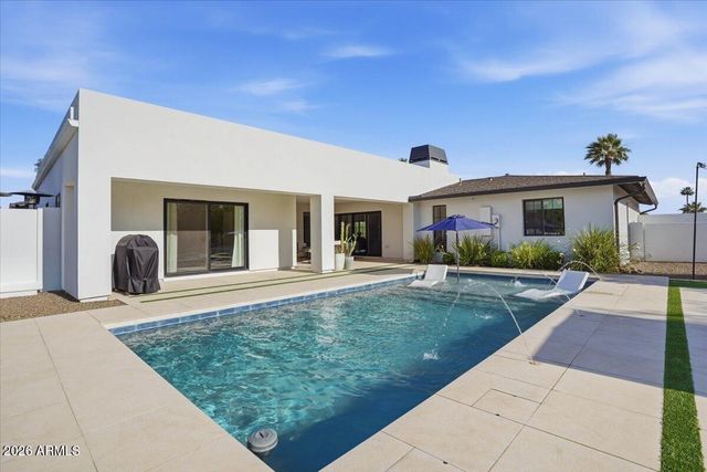 180 E BIRD Lane, Litchfield Park, AZ 85340