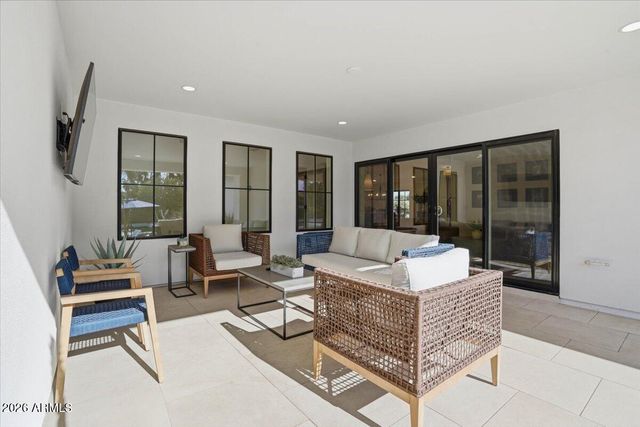 180 E BIRD Lane, Litchfield Park, AZ 85340