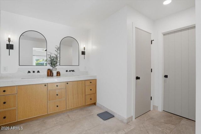 180 E BIRD Lane, Litchfield Park, AZ 85340