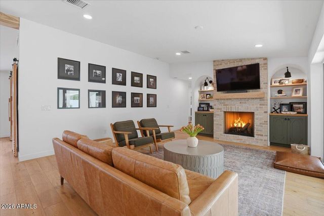 180 E BIRD Lane, Litchfield Park, AZ 85340