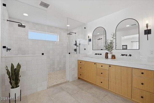 180 E BIRD Lane, Litchfield Park, AZ 85340