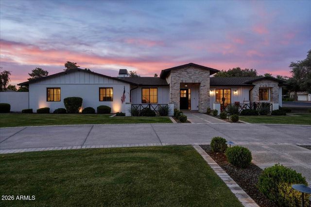 180 E BIRD Lane, Litchfield Park, AZ 85340