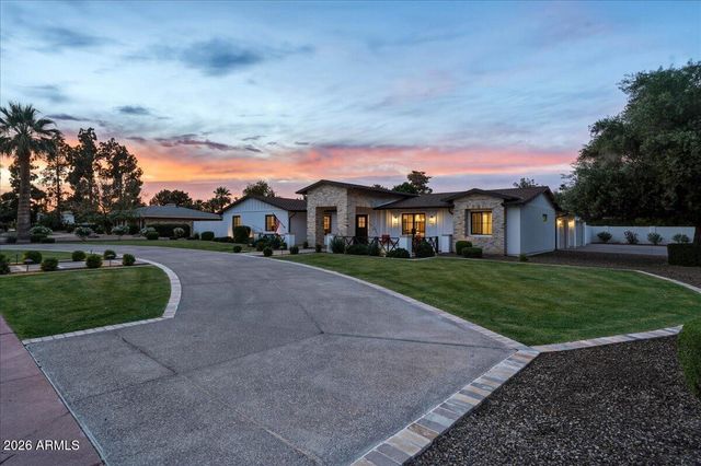 180 E BIRD Lane, Litchfield Park, AZ 85340