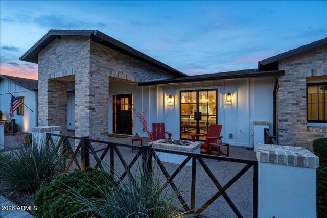 180 E BIRD Lane, Litchfield Park, AZ 85340