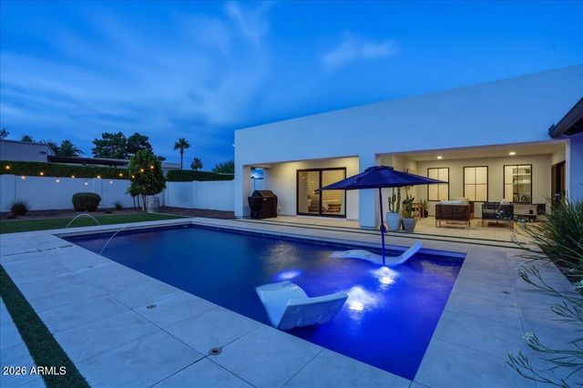 180 E BIRD Lane, Litchfield Park, AZ 85340
