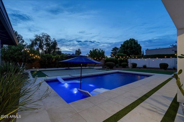180 E BIRD Lane, Litchfield Park, AZ 85340