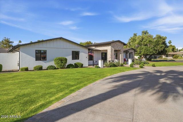 180 E BIRD Lane, Litchfield Park, AZ 85340
