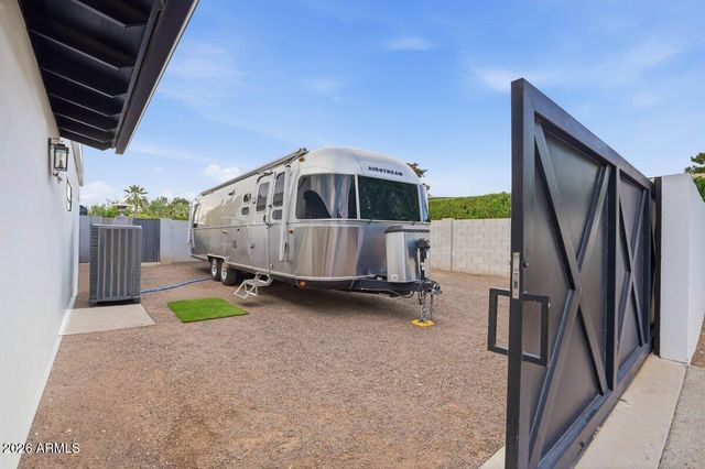 180 E BIRD Lane, Litchfield Park, AZ 85340