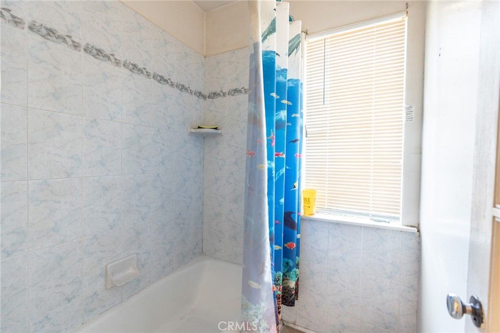 Image 26 of property listing at 10243 Saratoga Avenue, Montclair, CA 91763