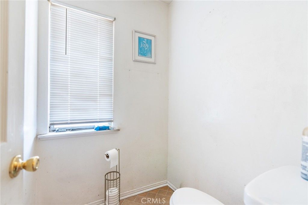 Image 27 of property listing at 10243 Saratoga Avenue, Montclair, CA 91763