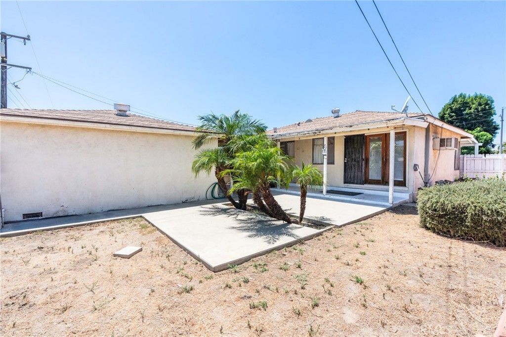 Image 33 of property listing at 10243 Saratoga Avenue, Montclair, CA 91763