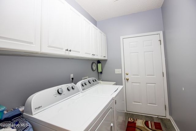 160 Kingswood Circle, Pinehurst, NC 28374