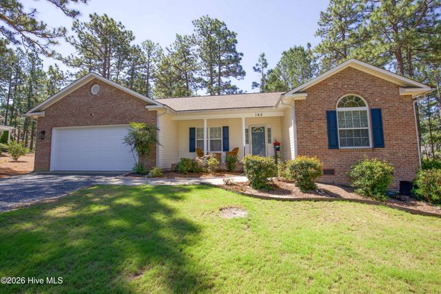 160 Kingswood Circle, Pinehurst, NC 28374