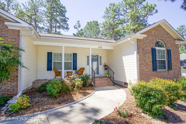 160 Kingswood Circle, Pinehurst, NC 28374