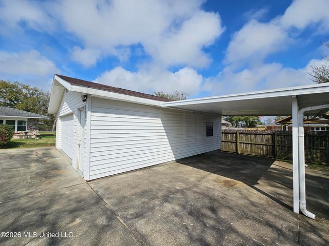 703 S Forest Avenue, Long Beach, MS 39560