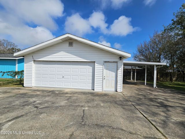 703 S Forest Avenue, Long Beach, MS 39560