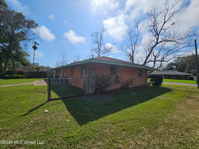 703 S Forest Avenue, Long Beach, MS 39560
